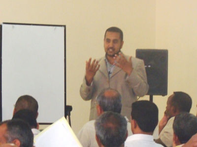مدير التدريب في إيلاف ترين السيد رمزي بيليك أثناء العرض